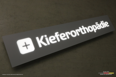 Kieferorthopädie - Leuchtreklame
