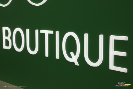 SEH BOUTIQUE - LED-Leuchtreklame für eine Dachmontage