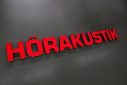 HÖRAKUSTIK - Profil 5 Leuchtbuchstaben mit roter LED Beleuchtung