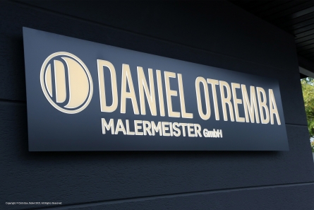 DANIEL OTREMBA - Hochwertige Außenreklame mit LED-Beleuchtung