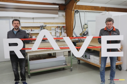 RAVE - 3D-Buchstaben zum abhängen von der Decke