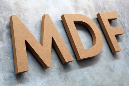 MDF - Umweltfreundliche Werbung aus mitteldichten Faserplatten (MDF)
