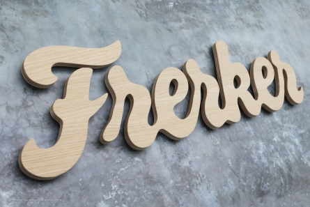 Frerker - Metzgerei-Logo aus Holz - Multiplex Eiche