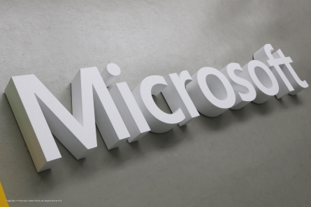Microsoft - 3D Logo aus schwerentflammbarem Styropor