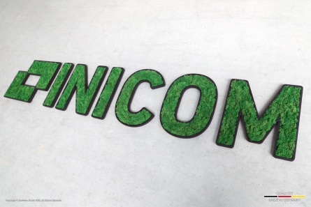 INICOM - Moos-Logo und Buchstaben mit echtem Moos