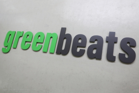 greenbeats - Umweltfreundliche Holzbuchstaben aus Multiplex