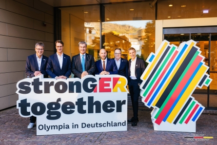 stronGER together - Aufsteller für Olympia in Deutschland