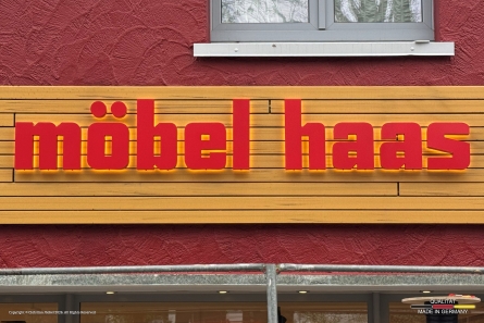 Möbel Haas - Hochwertige Leuchtbuchstaben aus Aluminium (Profil 3)