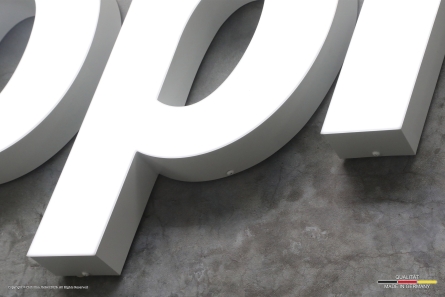 Shopify - Leuchtreklame mit Profil 6 Leuchtbuchstaben