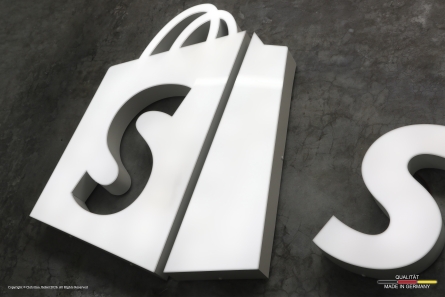 Shopify - Leuchtreklame mit Profil 6 Leuchtbuchstaben