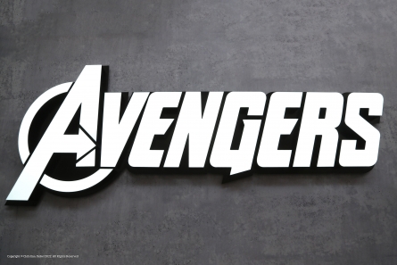 AVENGERS - Profil 6 Leuchtbuchstaben für Promotionaktion in der Schweiz