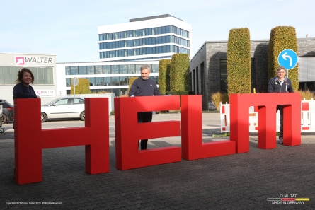 HELM - Große stehende Buchstaben aus EPS