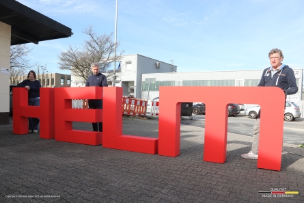 HELM - Große stehende Buchstaben aus EPS