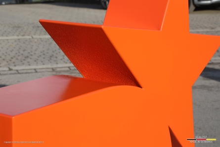 DLD - Robuster Logoaufsteller für den Außenbereich