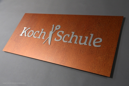 Kochschule - Rostiges Schild im UV-Direktdruck