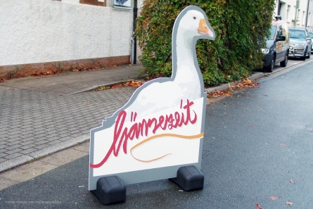 Gänsezeit - Werbeaufsteller