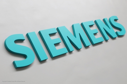 SIEMENS - 3D-Buchstaben aus lackiertem Forex