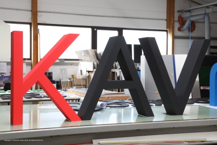 KAV - Stehende Buchstaben - Kommunaler Arbeitgeber Verband