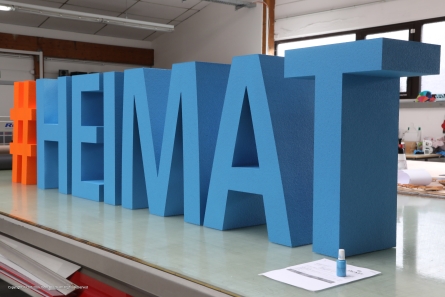 #HEIMAT - Stehende Event-Buchstaben aus Styropor