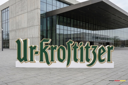 Ur-Krostitzer - Stehendes 3D-Logo aus Styropor und Forex