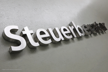 Steuerberater - Buchstaben aus Edelstahl (Profil 01)