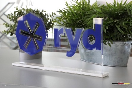 ryd - Hochwertiger Acryl-Tischaufsteller
