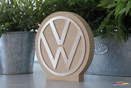 Volkswagen - Tischaufsteller aus Holz und Edelstahl