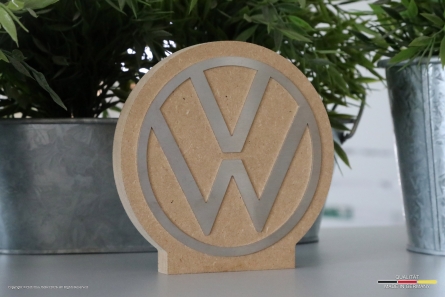 Volkswagen - Tischaufsteller aus Holz und Edelstahl