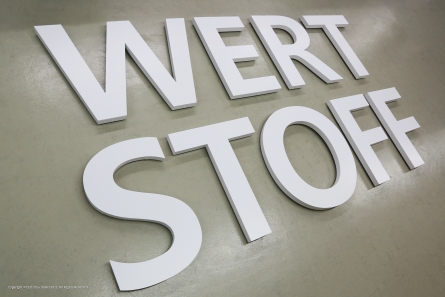 WERTSTOFF STATION - Große Profilbuchstaben aus Aluminium (Profil 01)