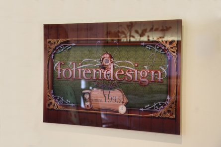 Rückseitig bedrucktes Wandbild aus klarem Acrylglas.