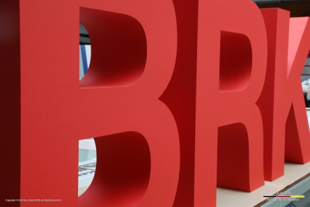 BRK - Stehende 3D-Buchstaben