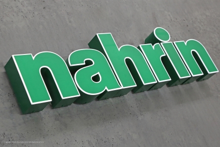 nahrin - Profil 6 Leuchtbuchstaben mit grünen Zargen