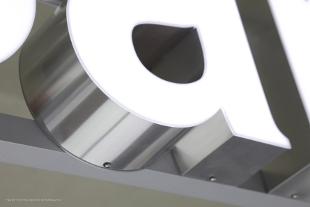 pierre cardin - Hochwertige Profil 6 Leuchtbuchstaben aus Aluminium